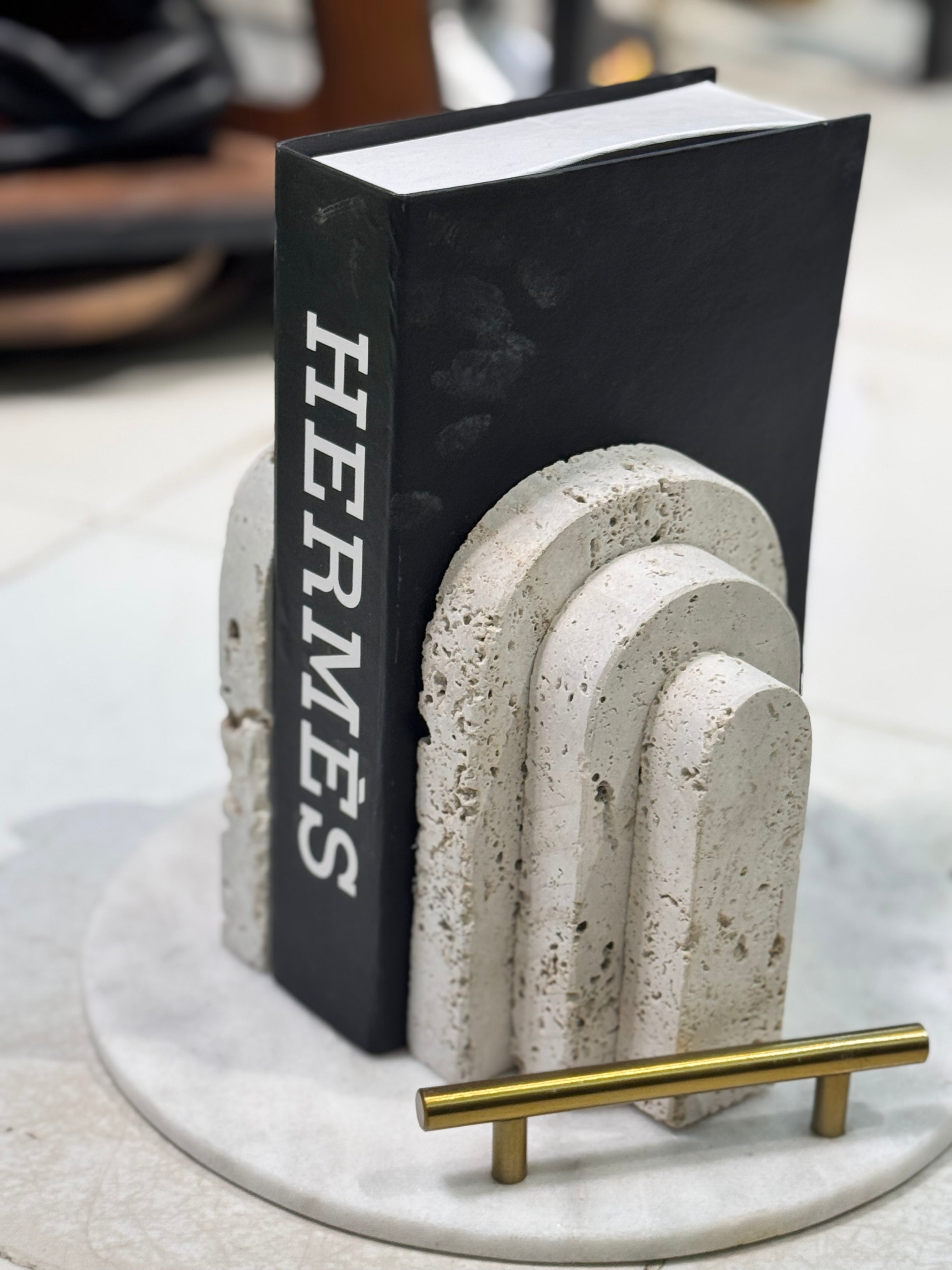 EARTHY TONE TRAVERTINE BOOKEND