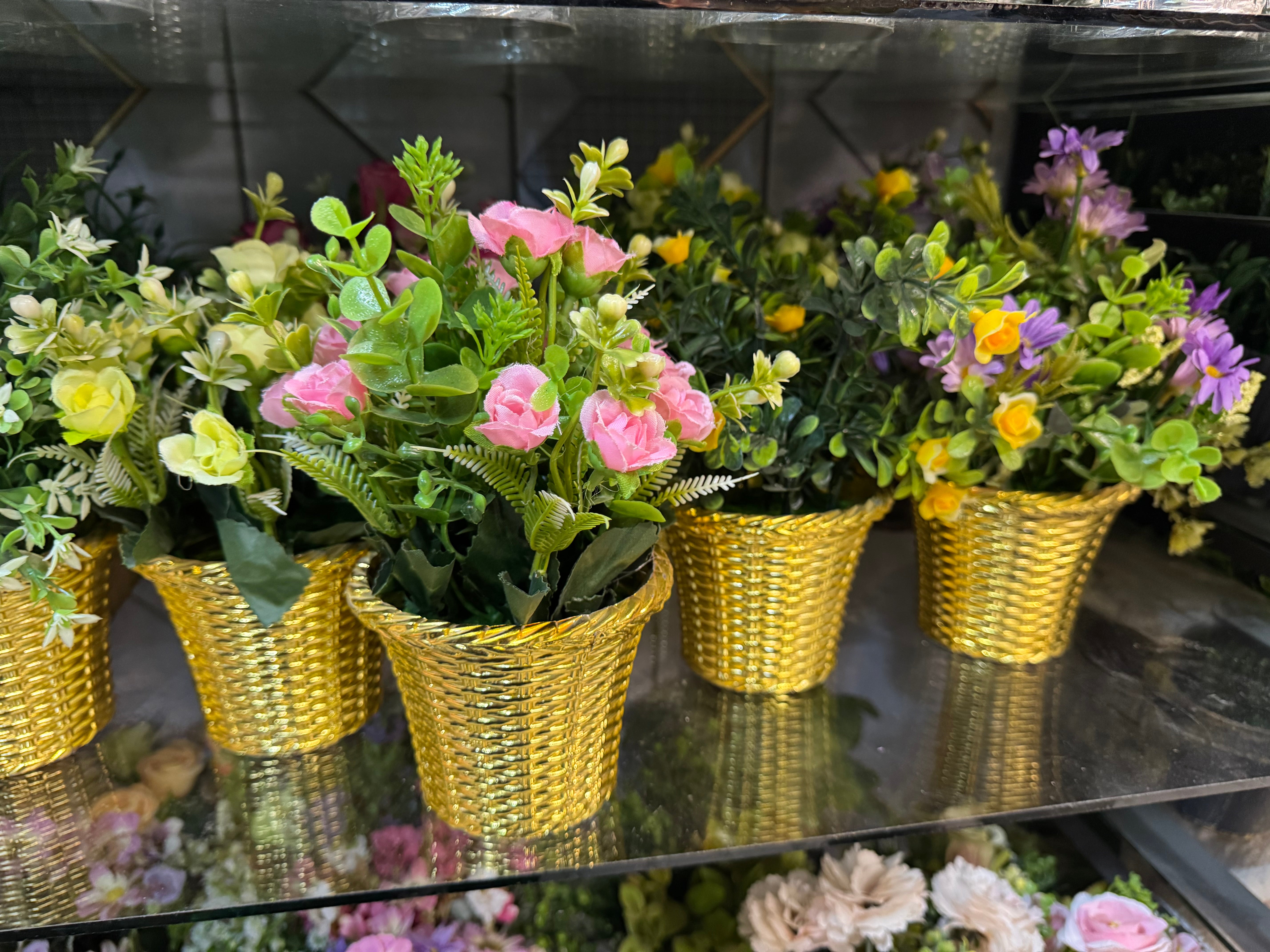 Mini floral golden silver pots