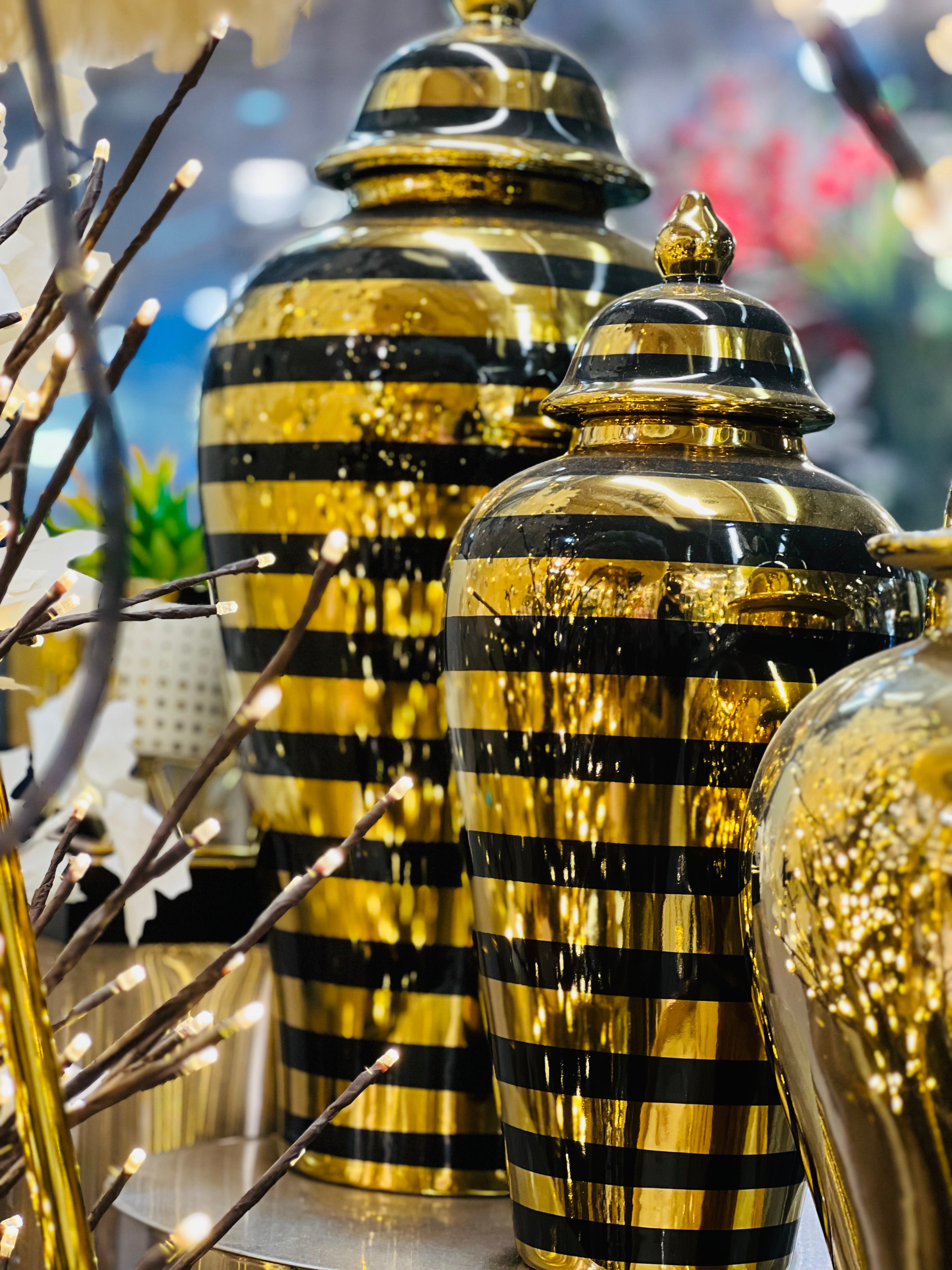 Black & Gold Ceramic Urn – A Statement of Luxury