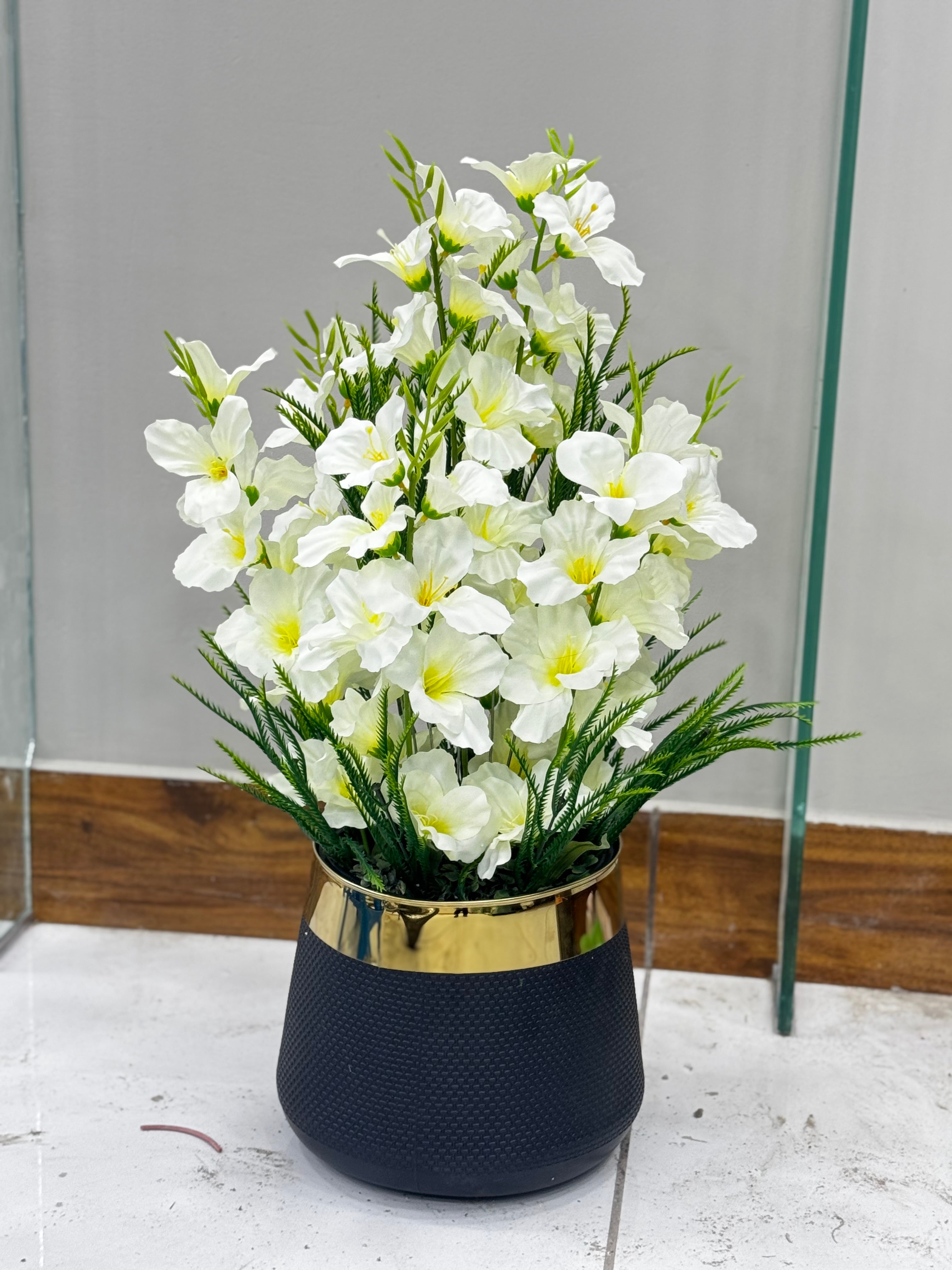 Royal White Petals floral planter
