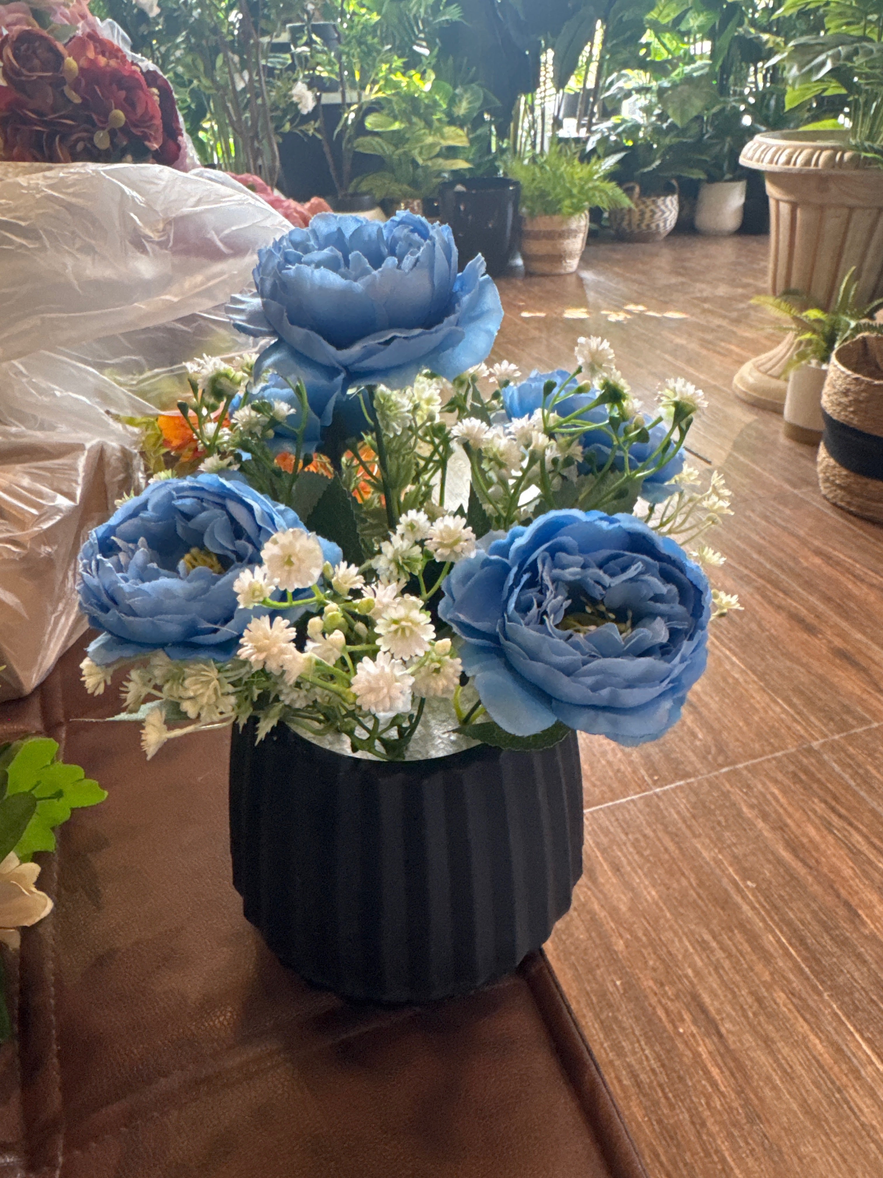 Premium Carnations Floral pot