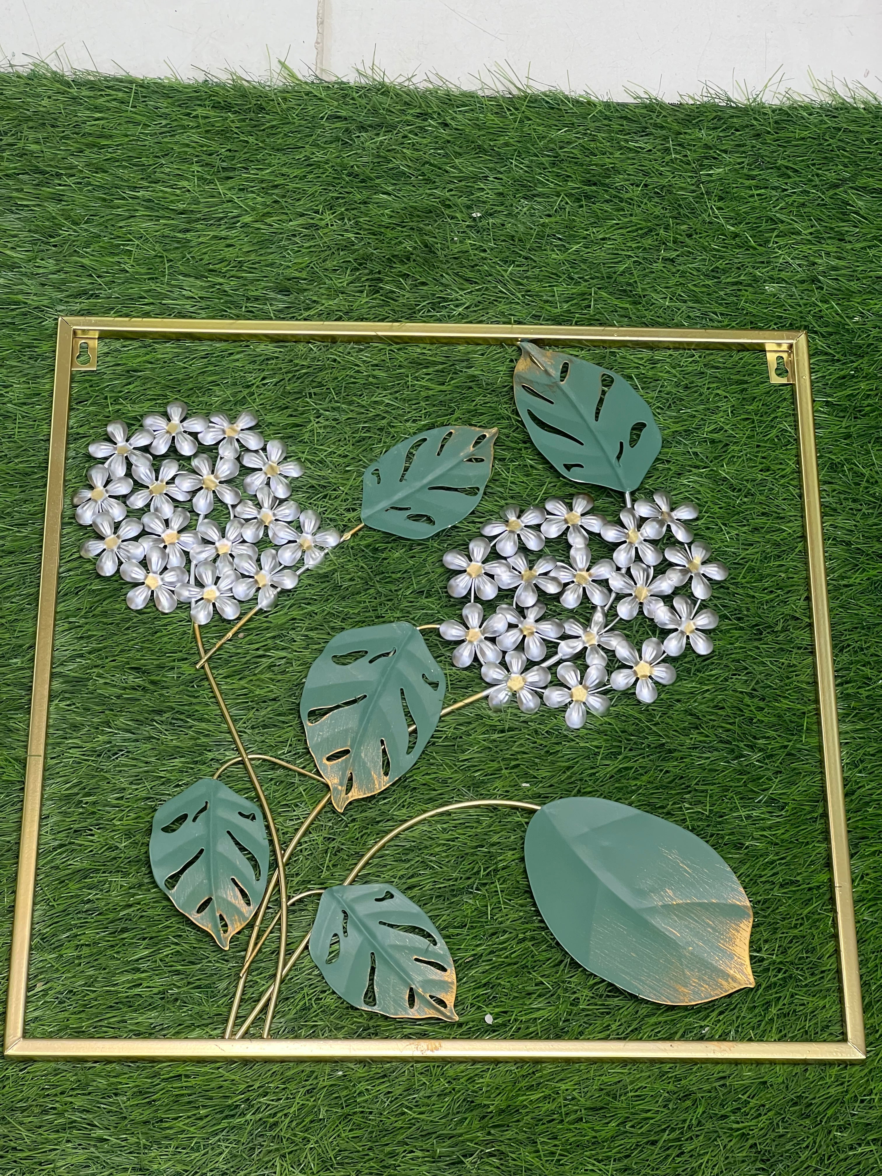 Metal wall frames