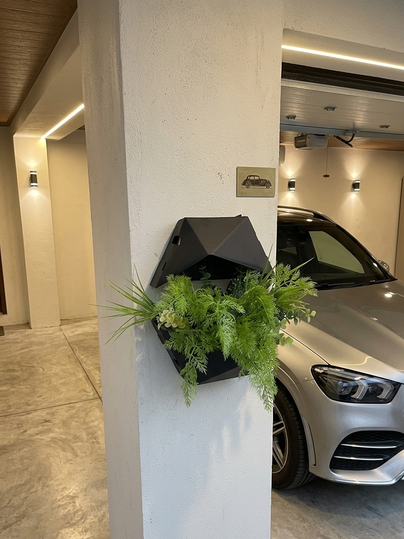 Modern Landscape planter