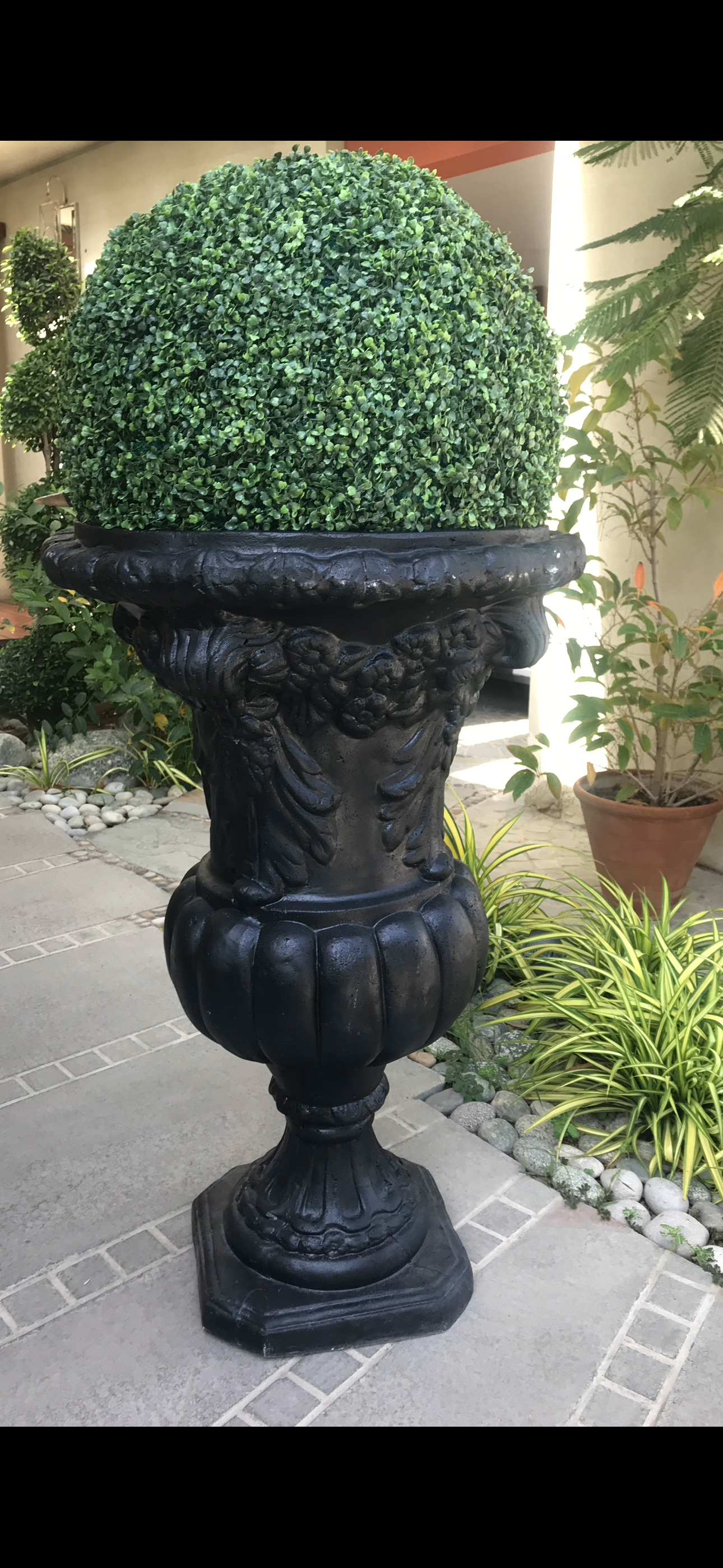 Victorian urn 48"