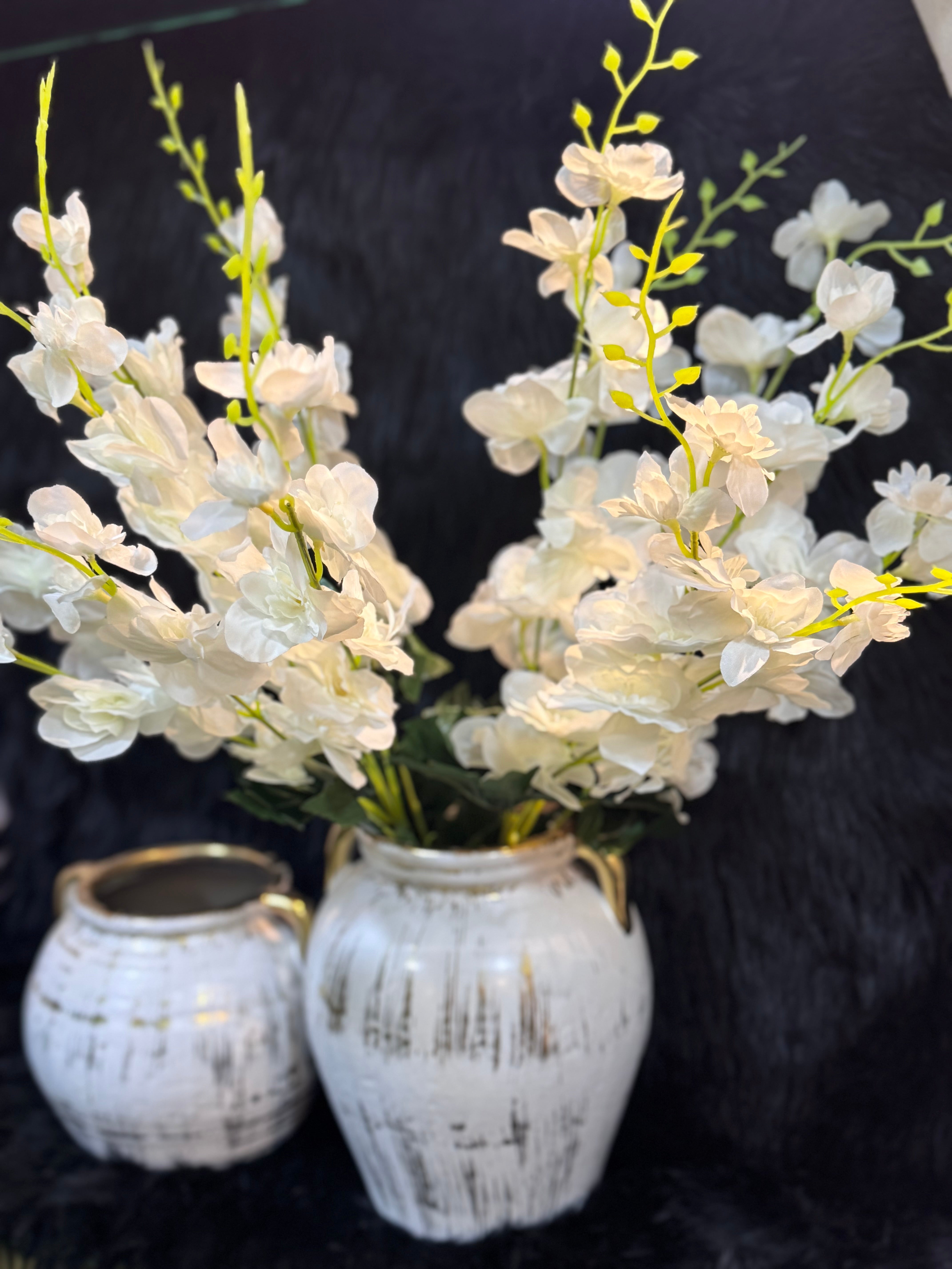 Antique finish vase set