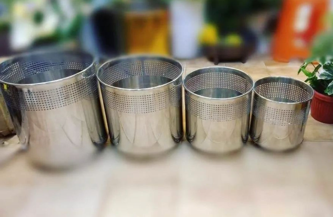 Stainless steel pots