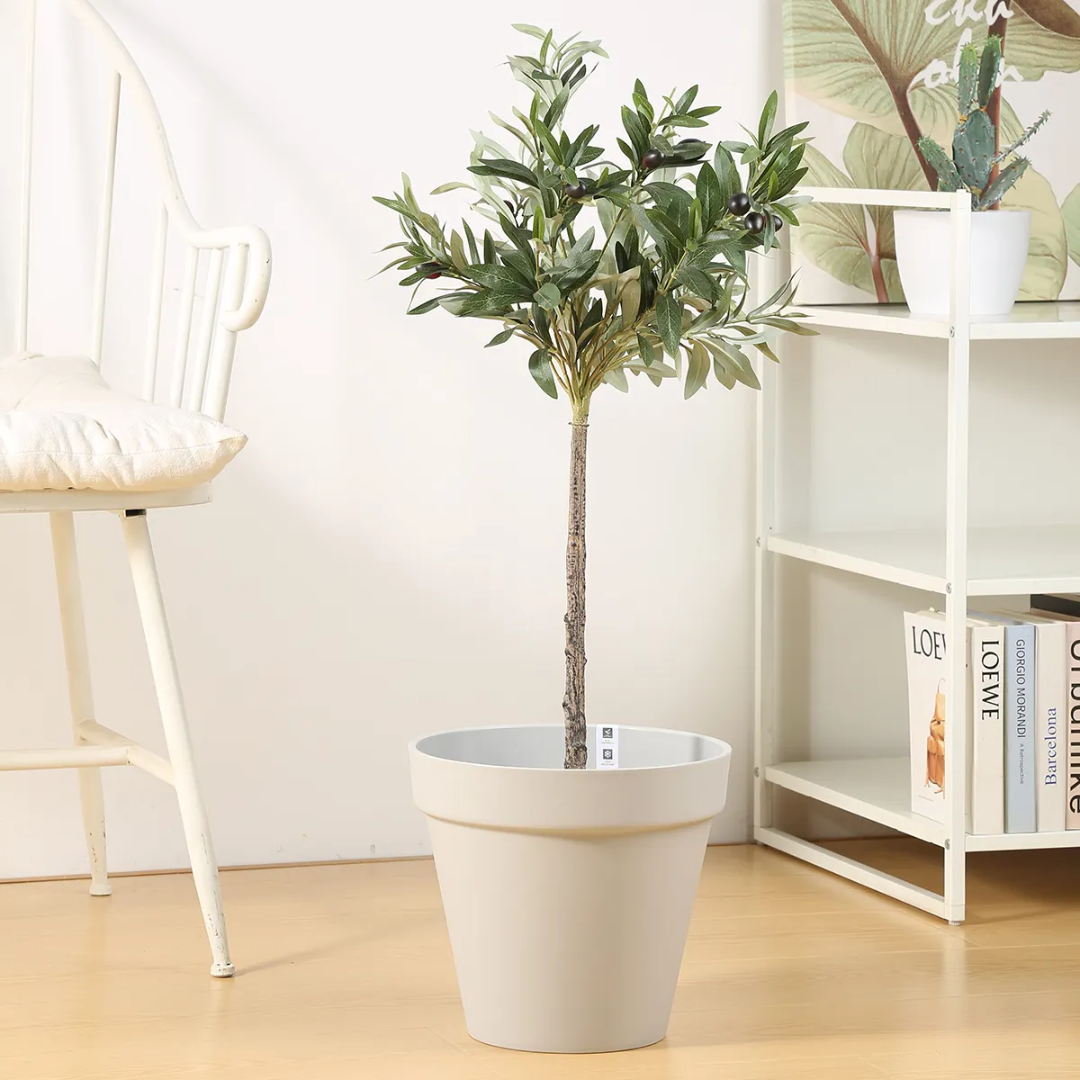 Premium Plastic pots