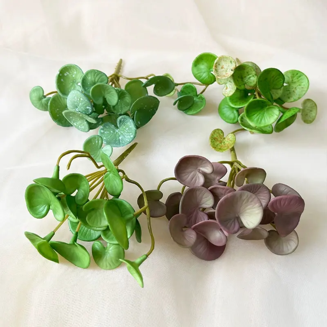 Life-like mini plants